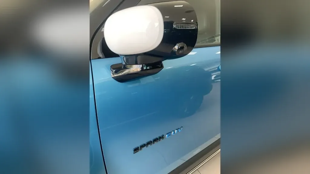 Chevrolet Spark Euv - Imagem 2