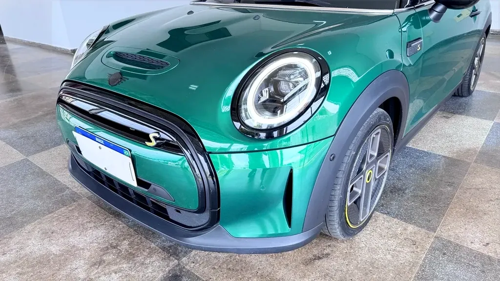 Mini Cooper SE - Imagem 13