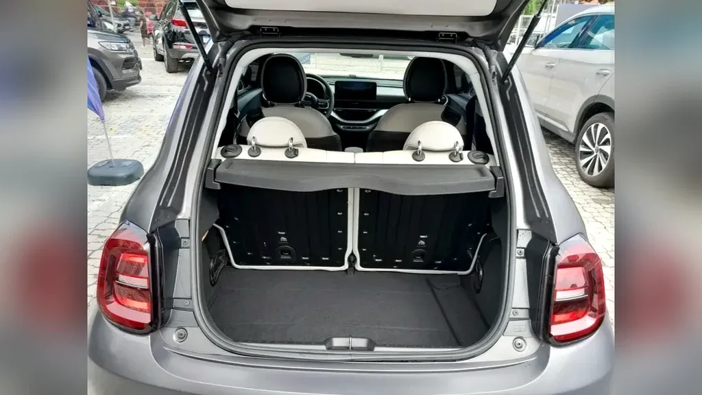 Fiat 500e - Imagem 11