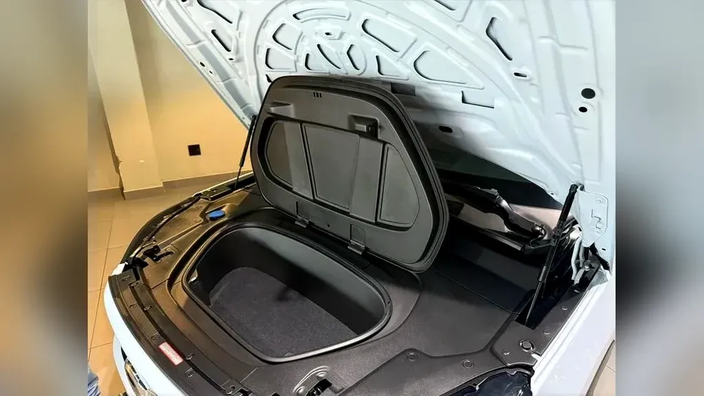 Volvo XC40 Recharge - Imagem 5