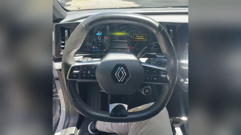 Renault Megane E-tech Electric - Imagem 13