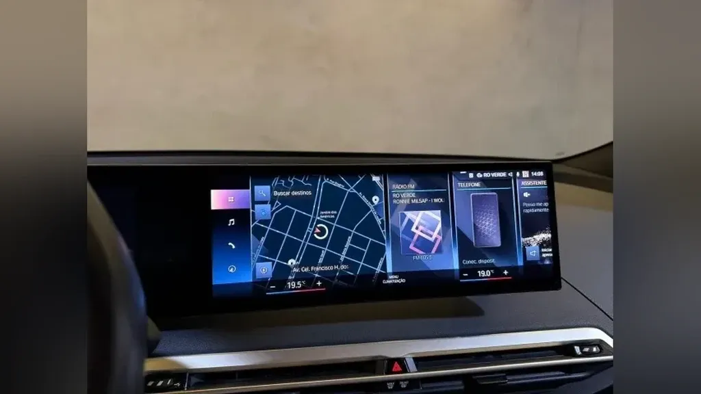 BMW Ix - Imagem 11