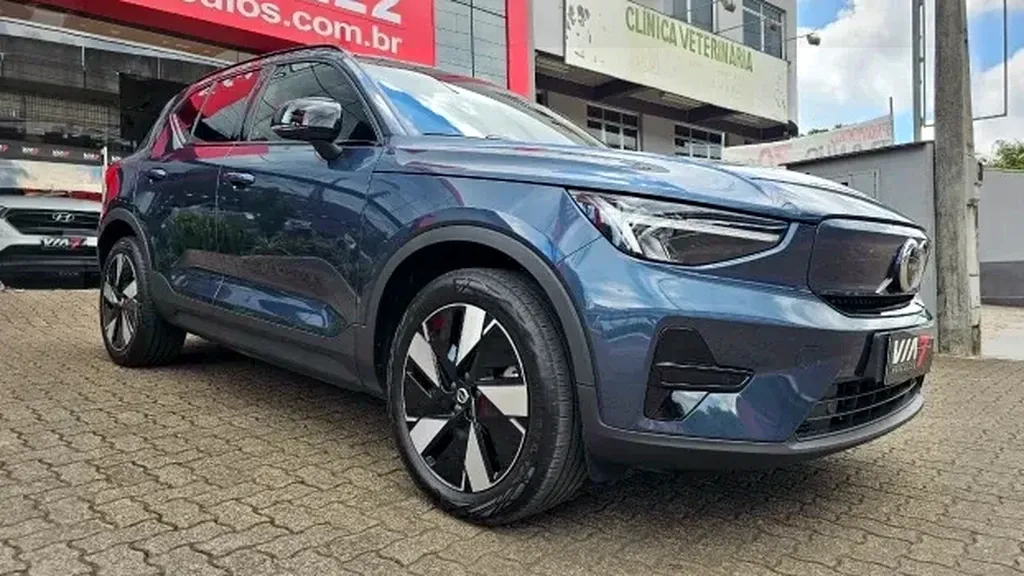 Volvo EX40 - Imagem 3