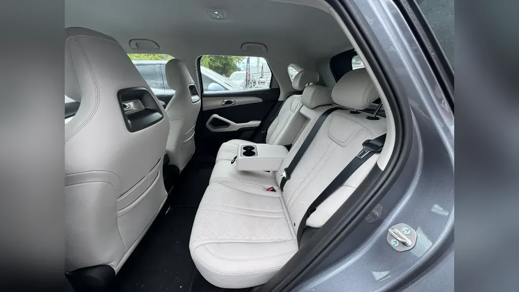 BYD Yuan Pro - Imagem 4