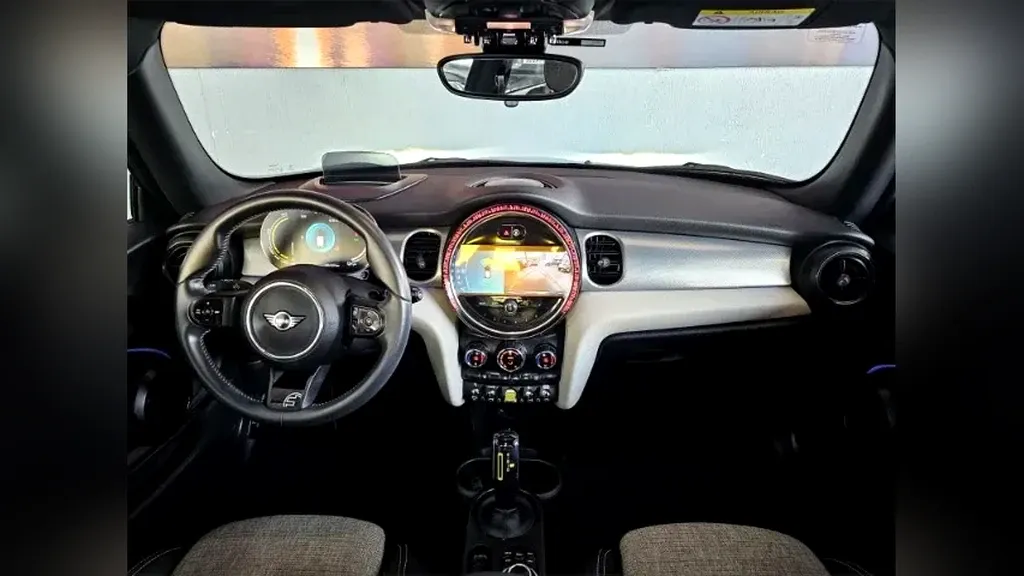 Mini Cooper SE - Imagem 9