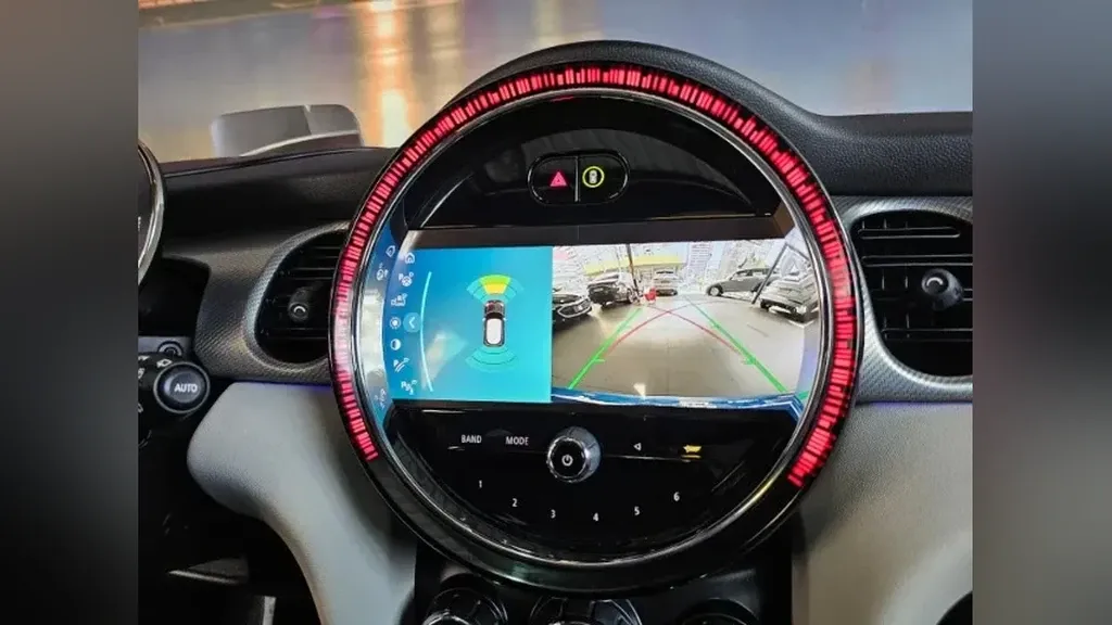 Mini Cooper SE - Imagem 17