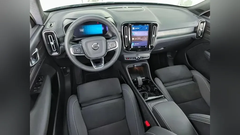 Volvo XC40 Recharge - Imagem 13