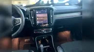 Volvo XC40 Recharge - Miniatura 10