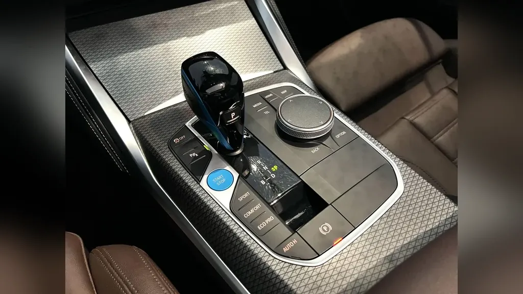 BMW I4 Edrive40 - Imagem 10