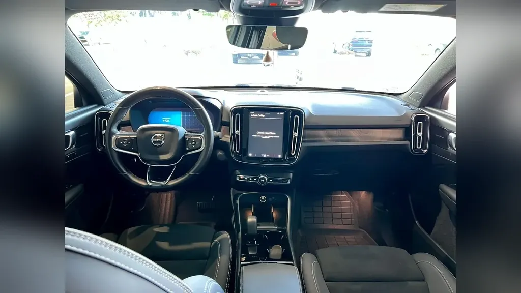 Volvo C40 Recharge - Imagem 7