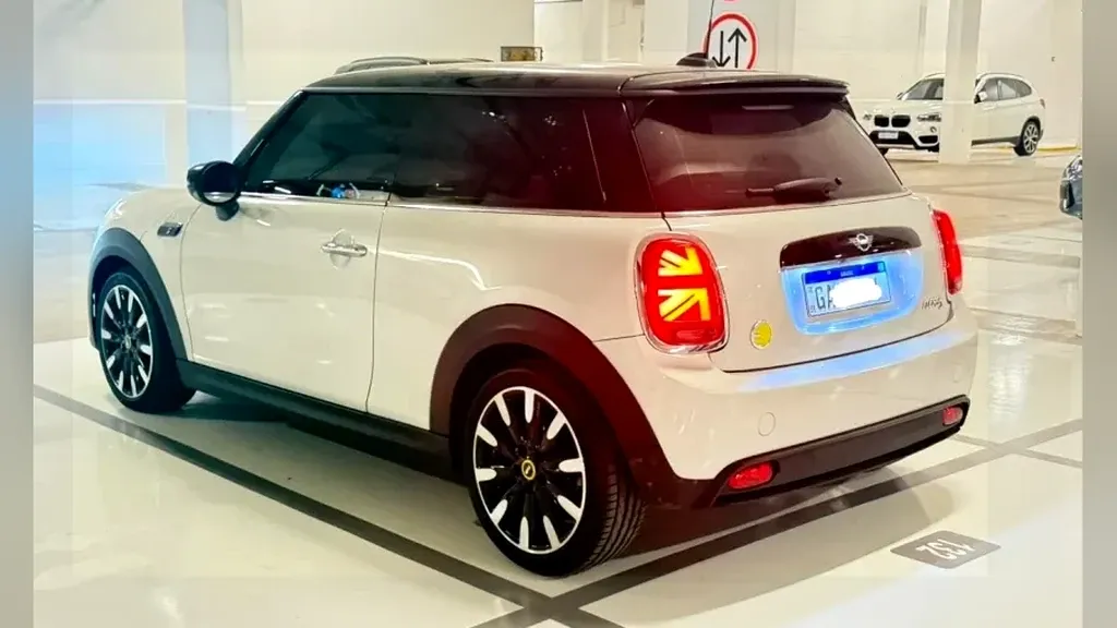 Mini Cooper SE - Imagem 2