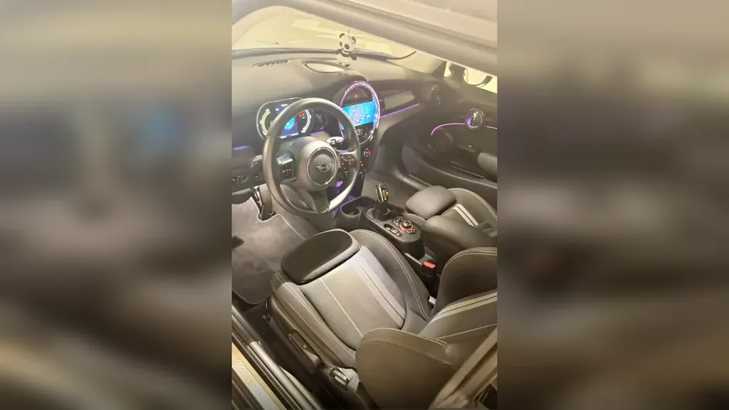 Mini Cooper SE - Imagem 4