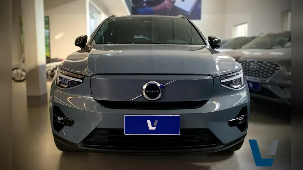 Volvo XC40 Recharge - Imagem 2