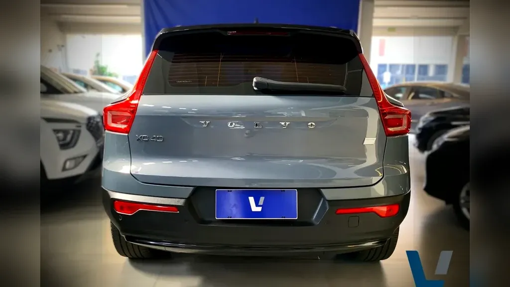 Volvo XC40 Recharge - Imagem 5