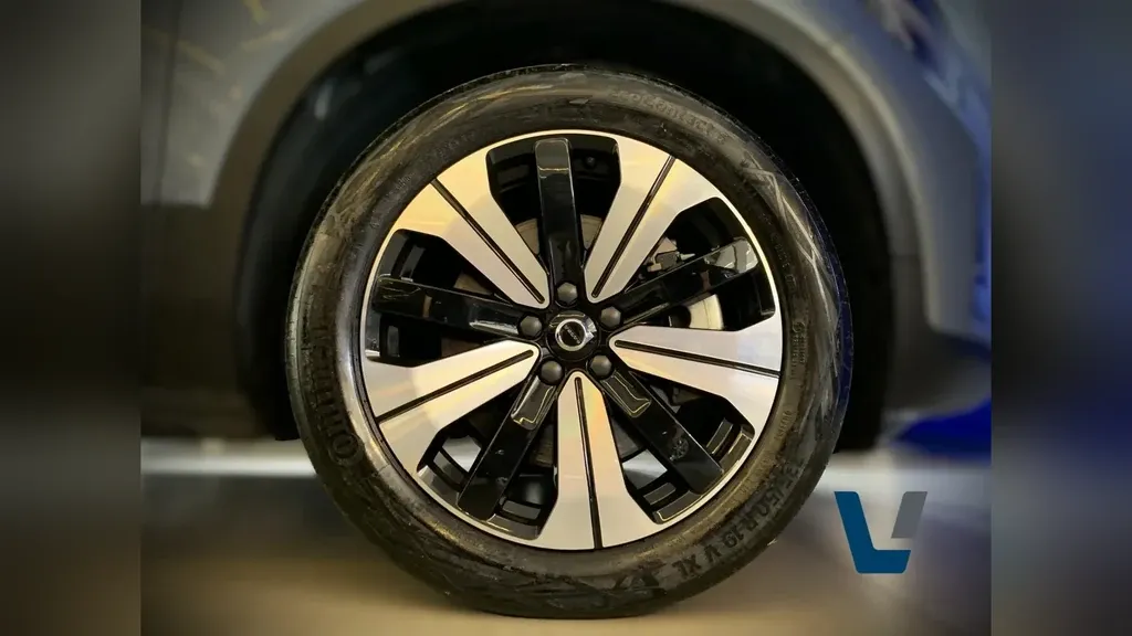 Volvo XC40 Recharge - Imagem 15