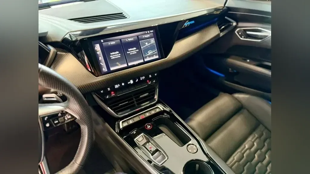 Audi Rs E-tron  GT - Imagem 14