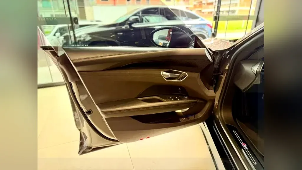 Audi Rs E-tron  GT - Imagem 18