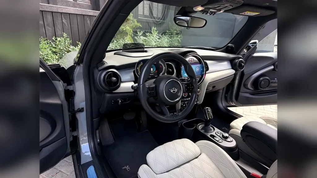 Mini Cooper SE - Imagem 11