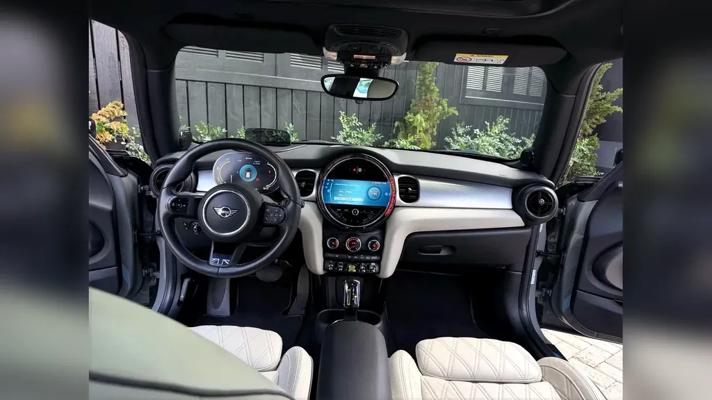 Mini Cooper SE - Imagem 15