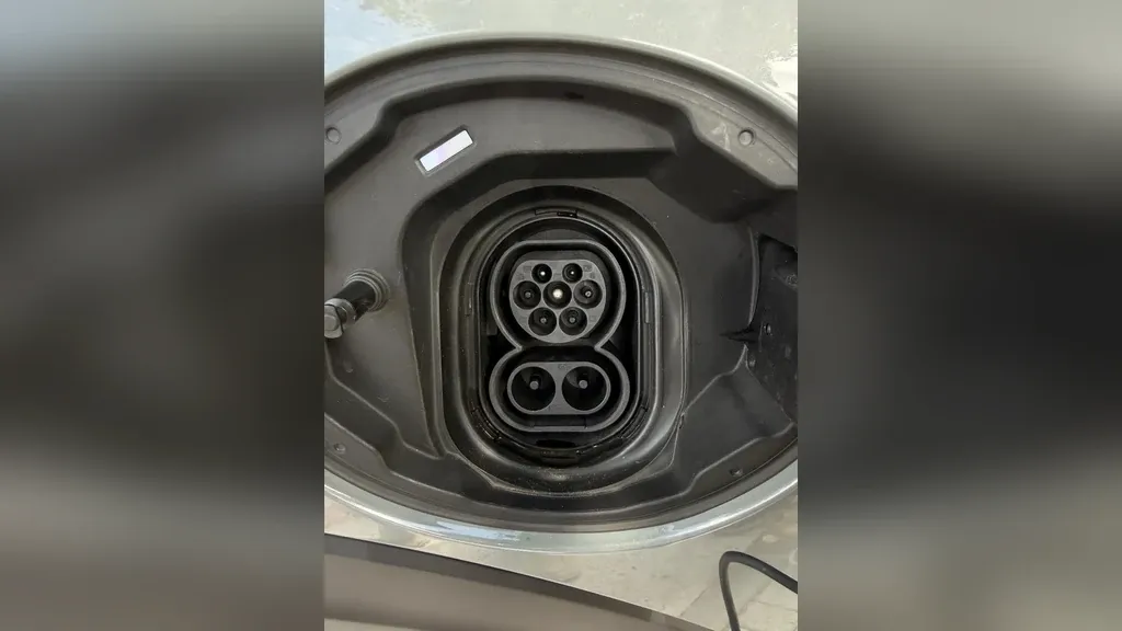 Mini Cooper SE - Imagem 16