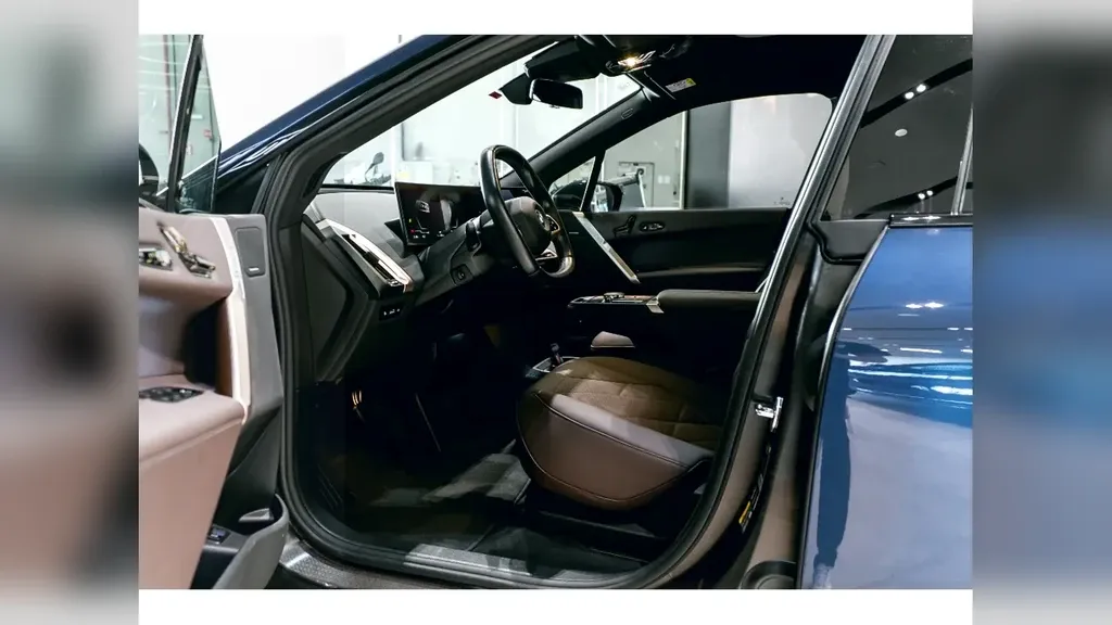BMW Ix - Imagem 13