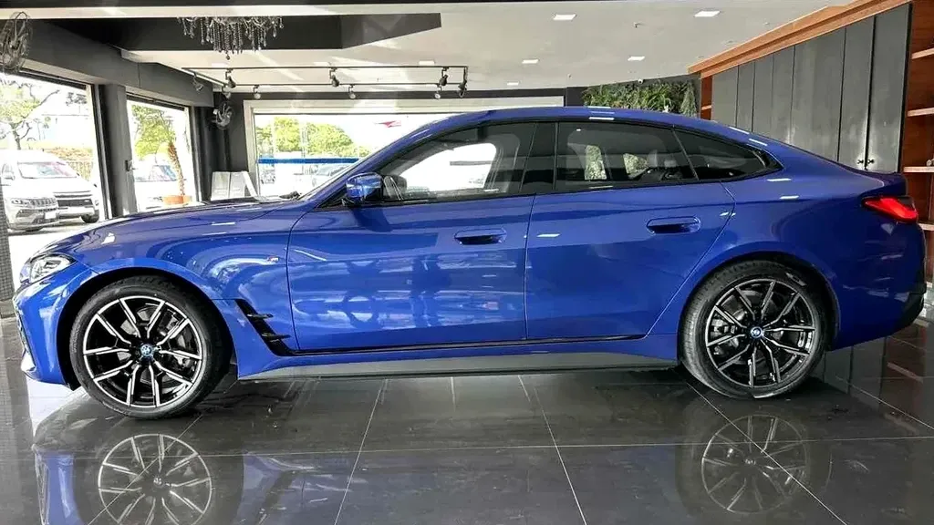 BMW I4 Edrive35 - Imagem 8