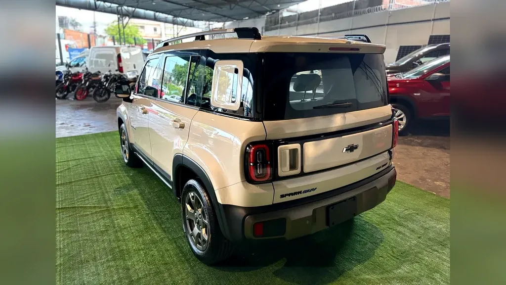 Chevrolet Spark Euv - Imagem 8