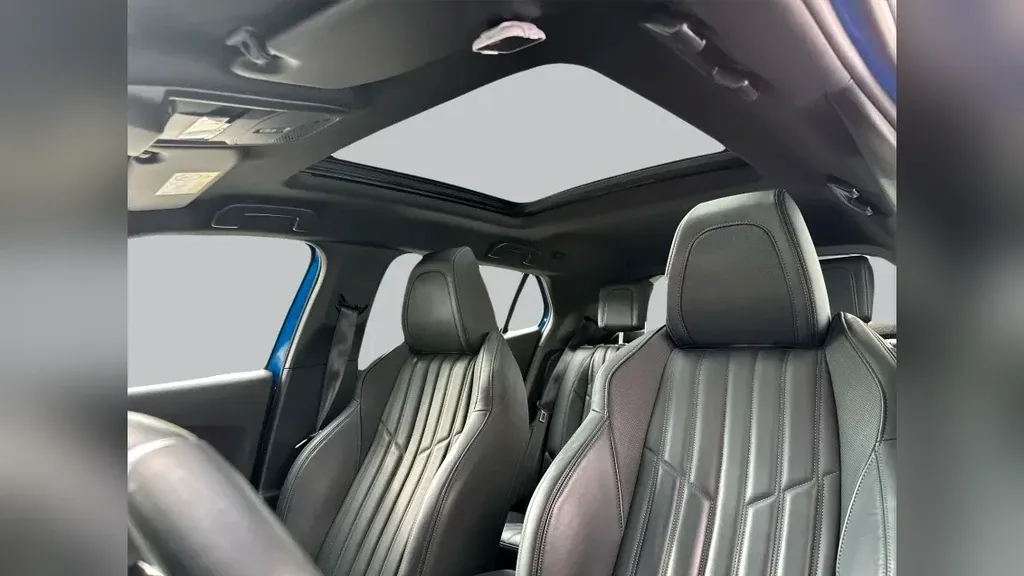 Peugeot E-2008 - Imagem 15