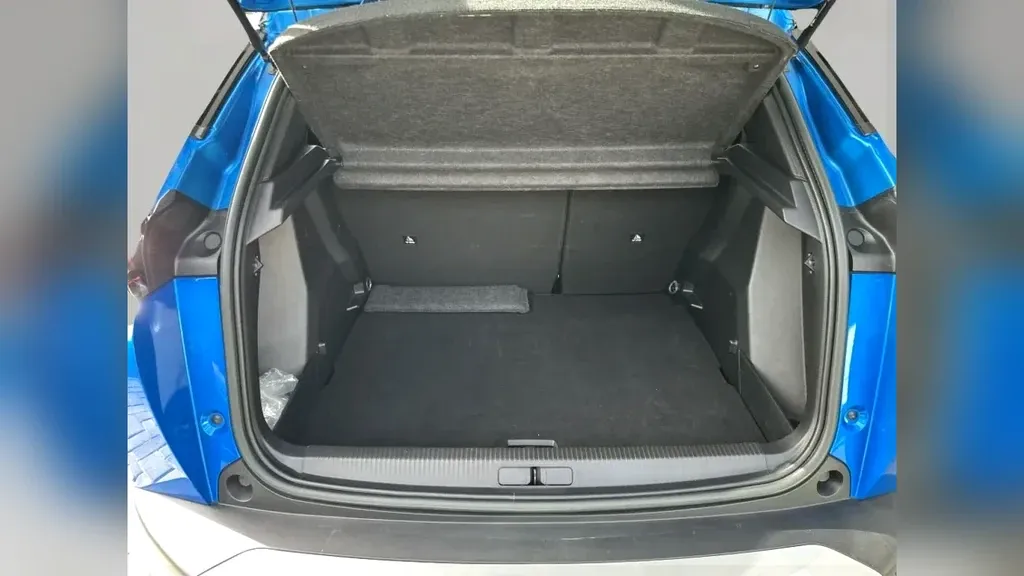 Peugeot E-2008 - Imagem 16