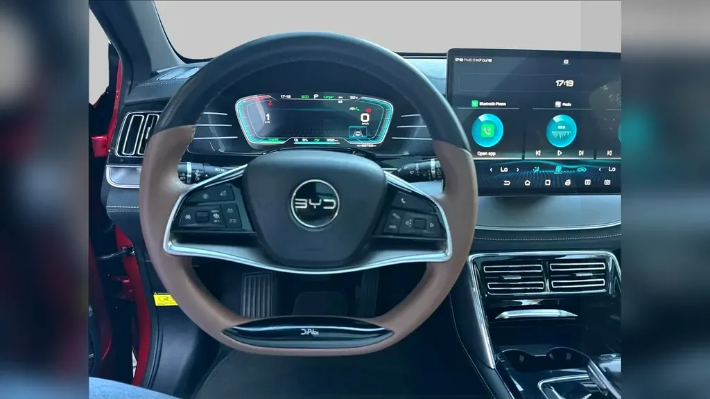 BYD Tang - Imagem 11