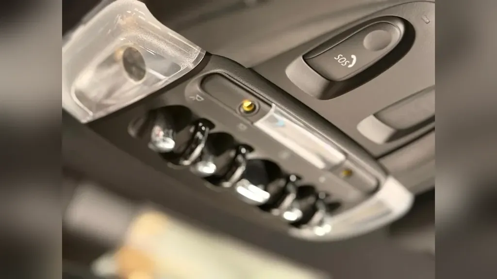 Mini Cooper SE - Imagem 16