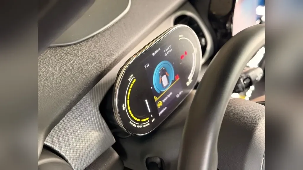 Mini Cooper SE - Imagem 18