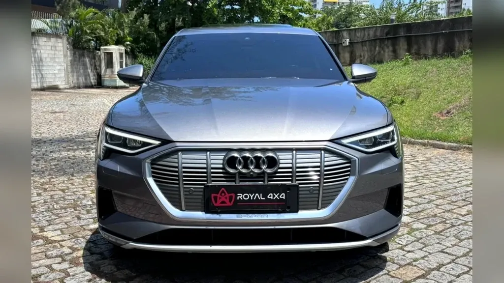 Audi E-tron Sportback - Imagem 2