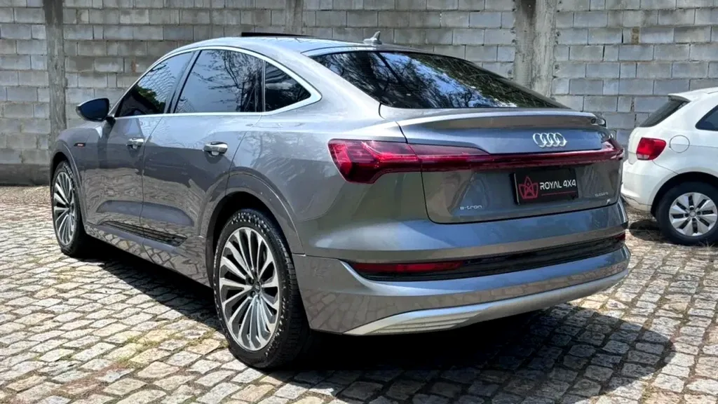 Audi E-tron Sportback - Imagem 6