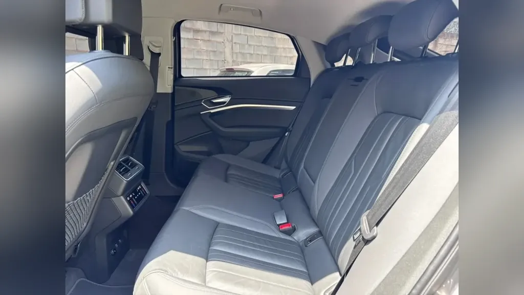 Audi E-tron Sportback - Imagem 11