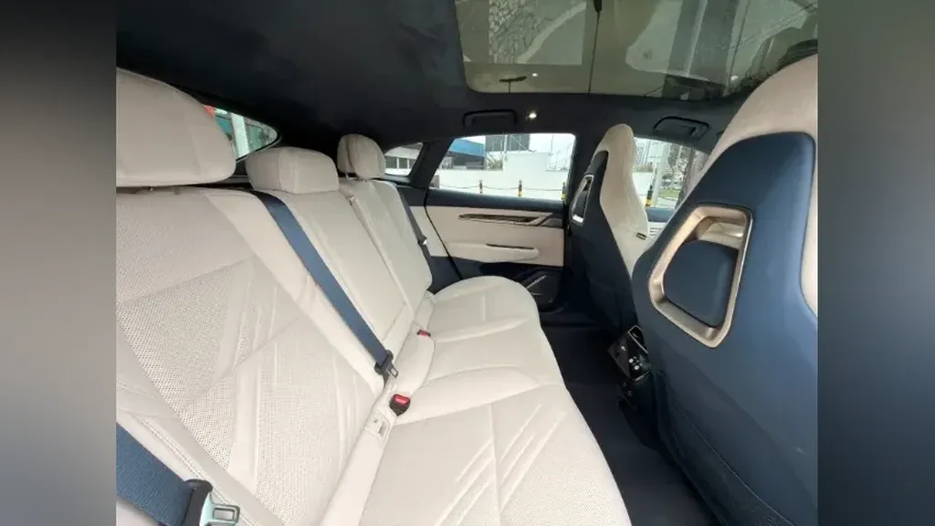 Zeekr 001 - Imagem 12