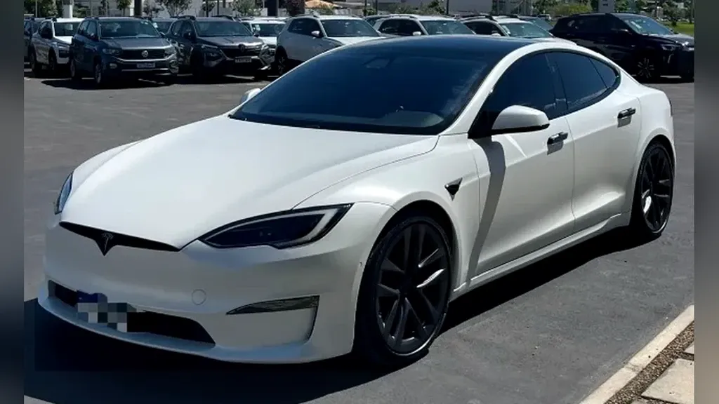 Tesla Model S - Imagem 6