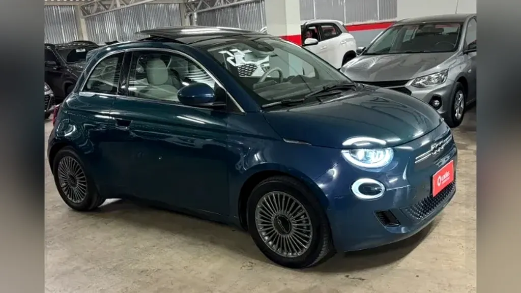 Foto de um fiat 500e