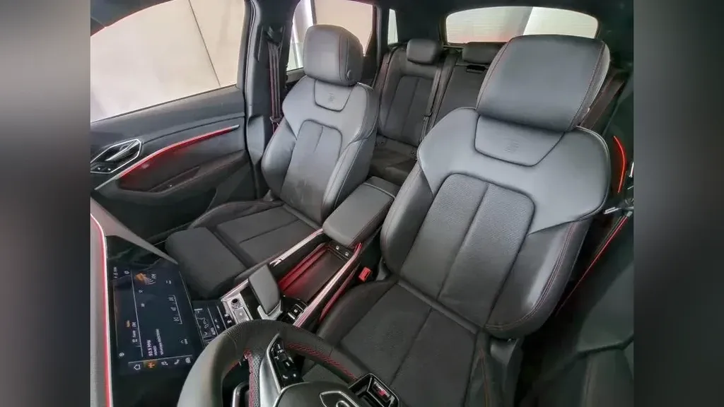 Audi Q8 E-tron - Imagem 16