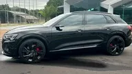 Audi Q8 E-tron - Miniatura 3