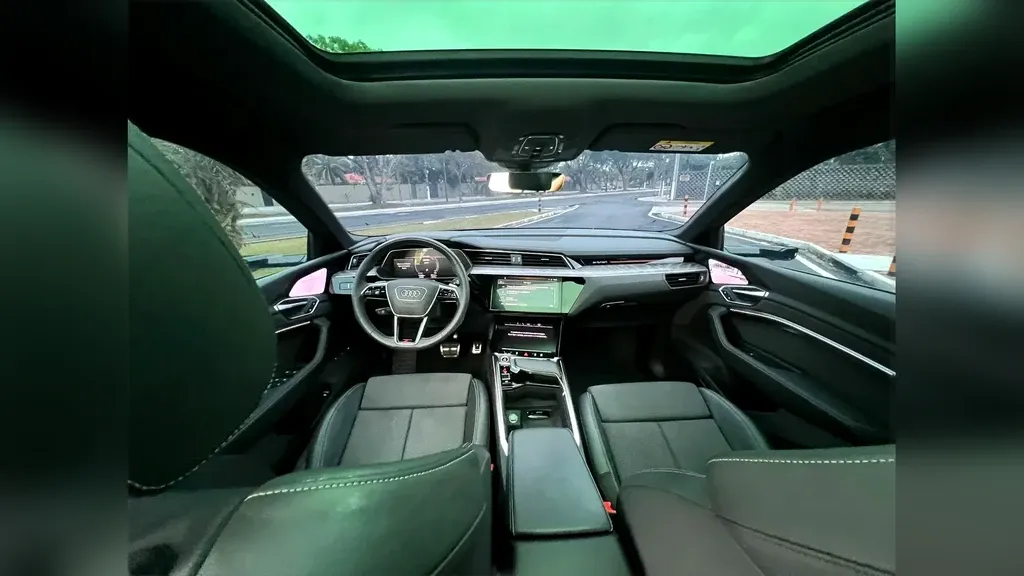 Audi Q8 E-tron - Imagem 6