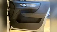 Volvo XC40 Recharge - Miniatura 9