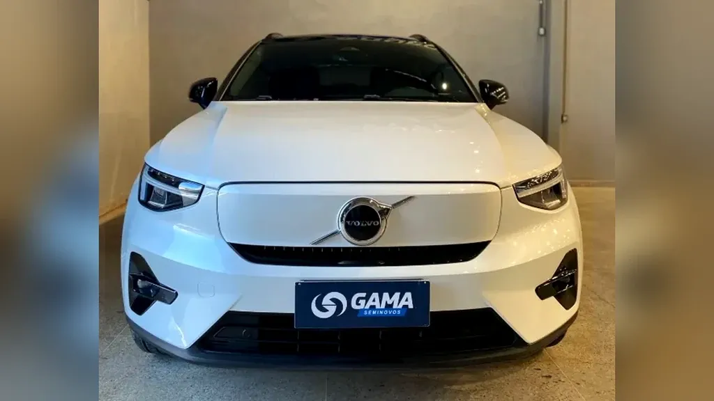 Volvo XC40 Recharge - Imagem 2