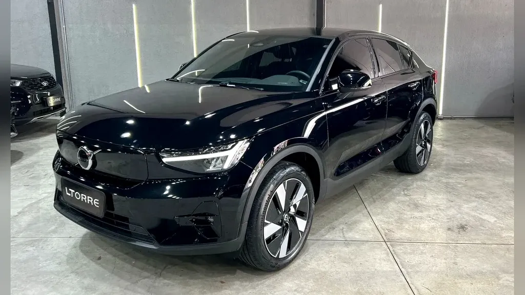 Foto de um volvo c40 recharge