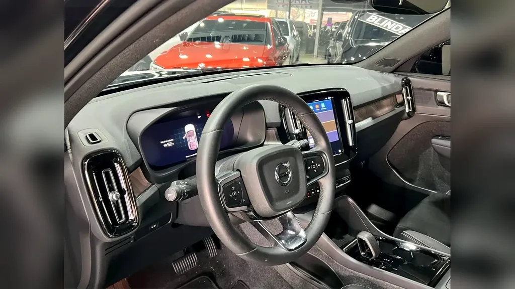 Volvo C40 Recharge - Imagem 3