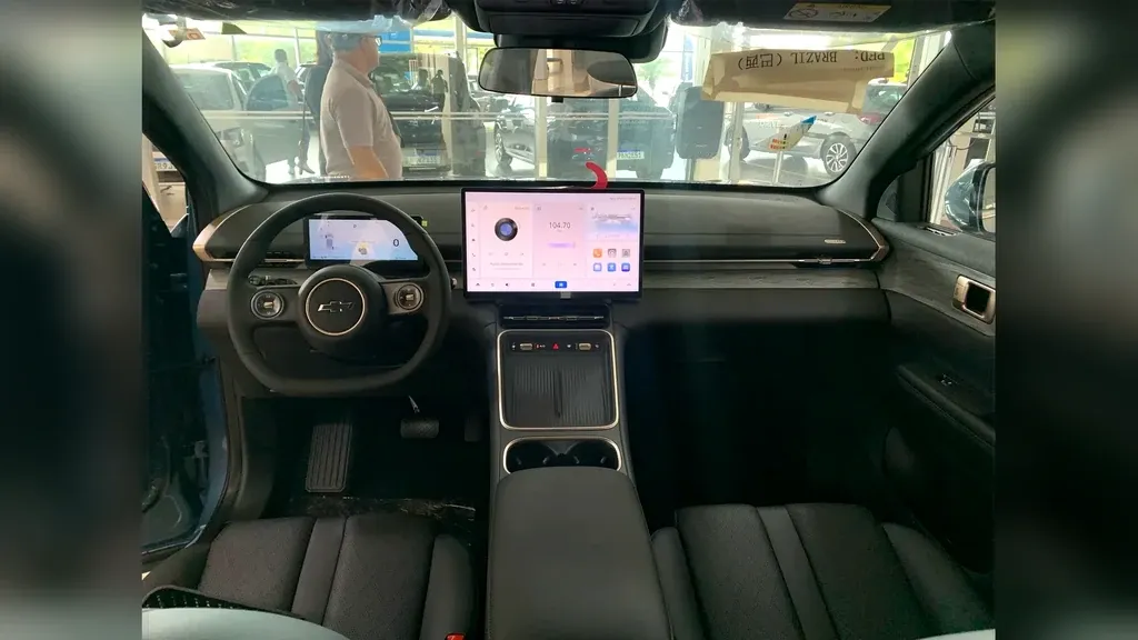 Chevrolet Captiva EV - Imagem 12