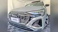 Audi Q8 E-tron - Miniatura 1