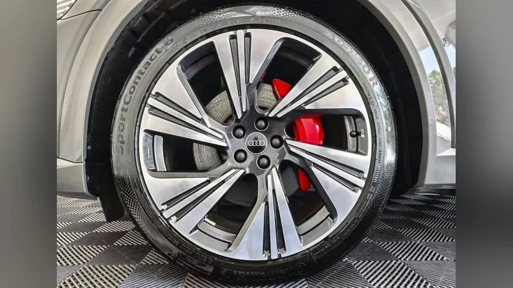 Audi Q8 E-tron - Imagem 5