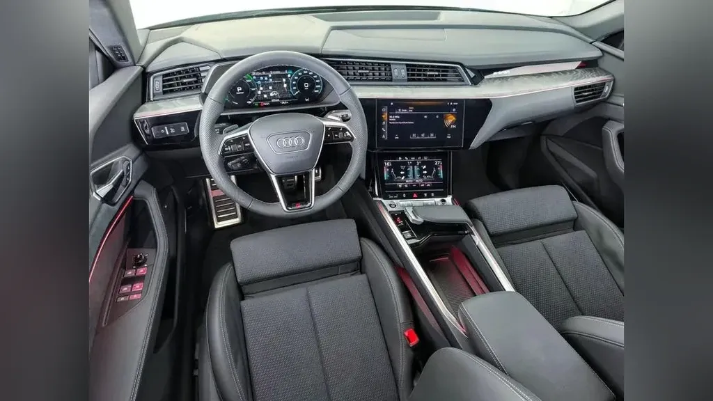 Audi Q8 E-tron - Imagem 13