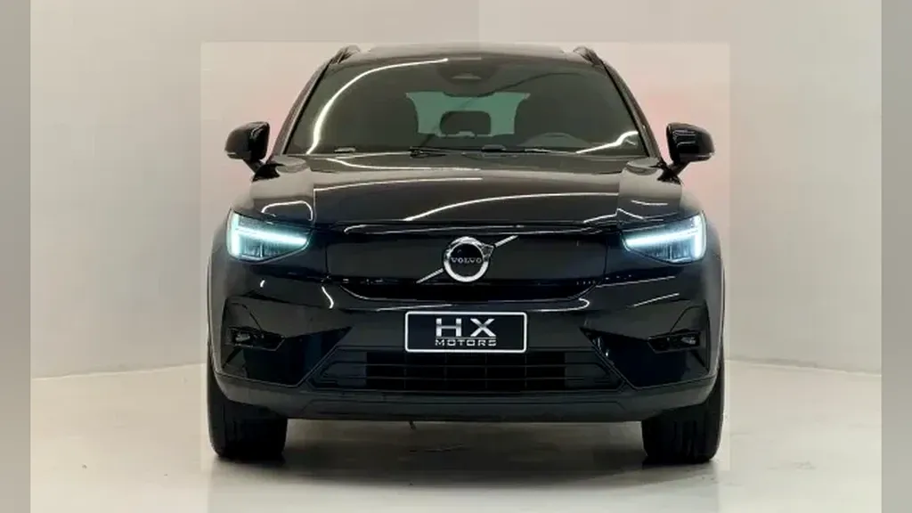 Volvo XC40 Recharge - Imagem 2